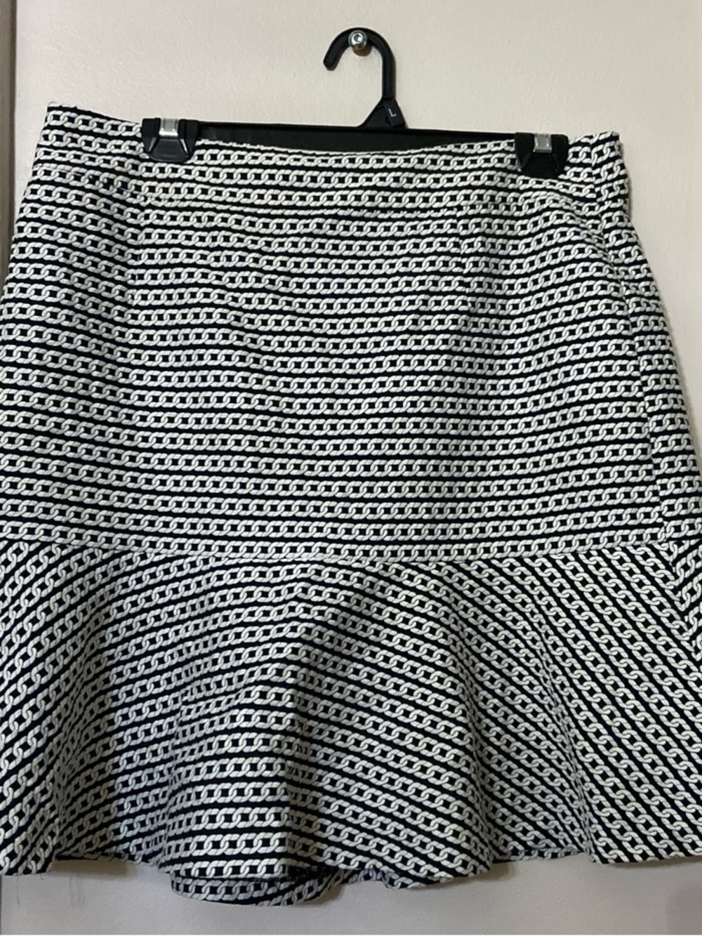 Banana Republic Black and White Textured Flare Skirt